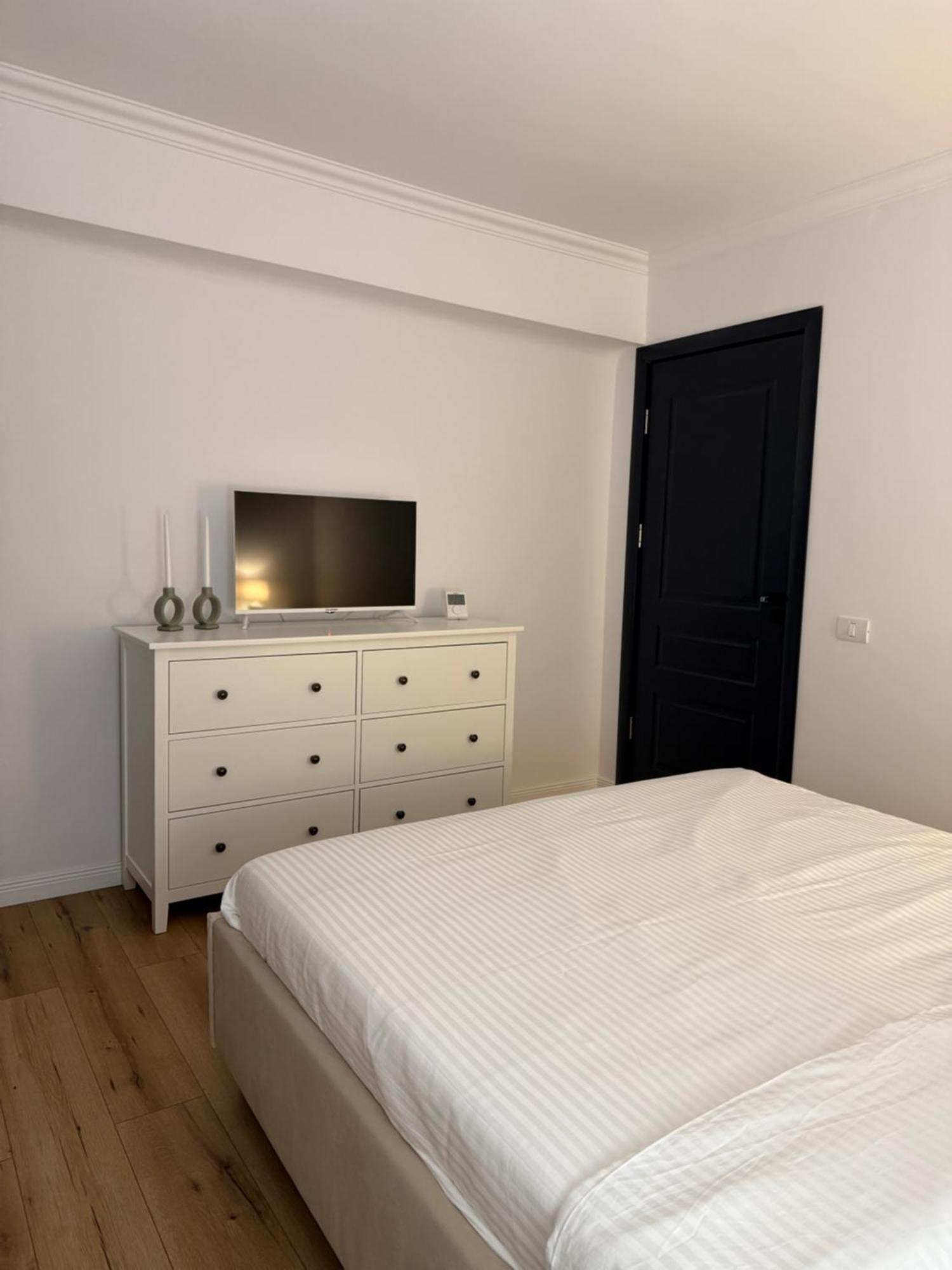 Aman 20 Apartment Craiova Bagian luar foto