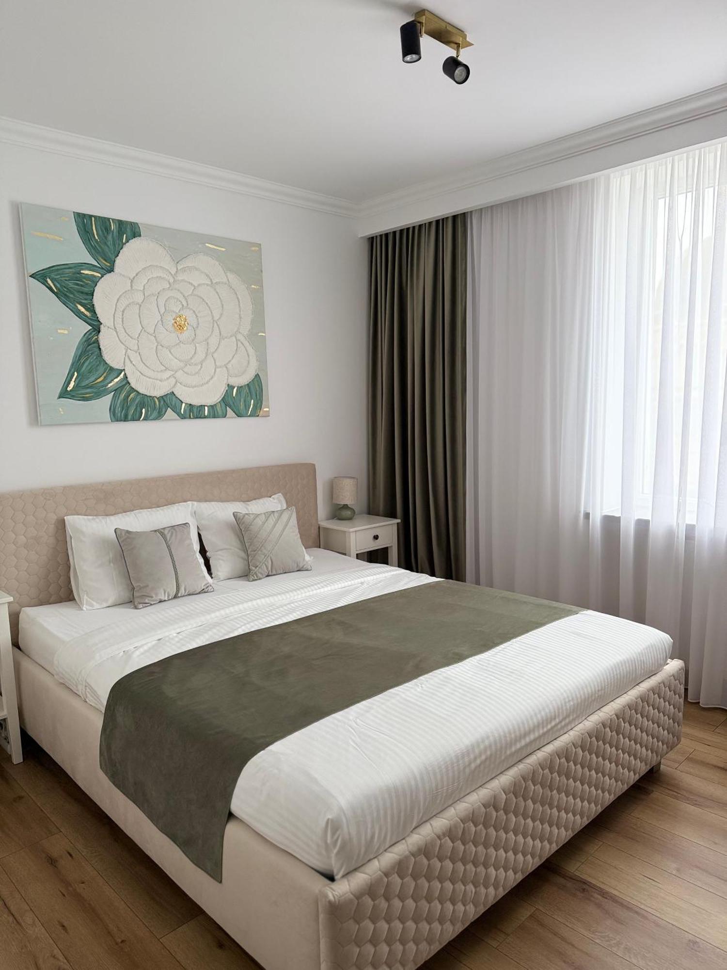 Aman 20 Apartment Craiova Bagian luar foto